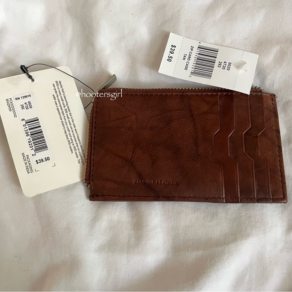 Calvin Klein Genuine Leather RFID Blocking Zip Case Card Case